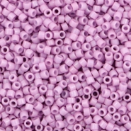 Miyuki Perlen delica's 11/0 Duracoat opaque dyed crocus purple DB-2136