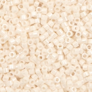 Miyuki Perlen delica's 11/0 Opaque ceylon bisque white DB-1530-1