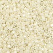 Miyuki Perlen delica's 11/0 Celyon crystal ivory DB-1900