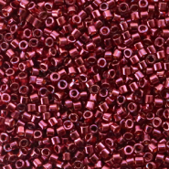 Miyuki Perlen delica's 11/0 Gold luster wine red DB-116