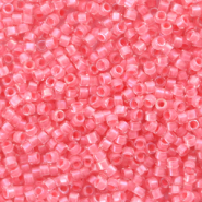 Miyuki Perlen delica's 11/0 Coral lined luster crystal pink DB-70