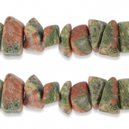 Chips Steine Perlen Granit Earth green