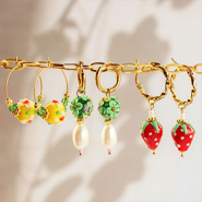 Schmucksets Trendige florale Schmuckdesigns mit handbemalten Glasperlen