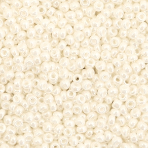Miyuki Rocailles 11/0 Ceylon antique ivory pearl 11-592