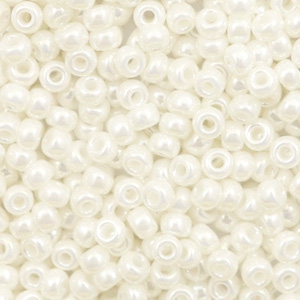 Miyuki Rocailles 8/0 Ceylon ivory pearl 8-591