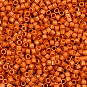 Miyuki Perlen delica's 11/0 Duracoat opaque dyed ginger rust brown DB-2352