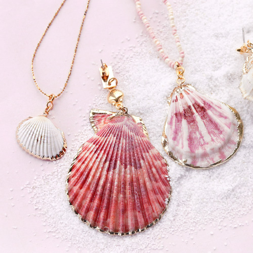 Gestalten Sie mit unseren neuen, trendigen Muschel Anh&auml;ngern und jasseron fantastischen Schmuck und Accessoires!