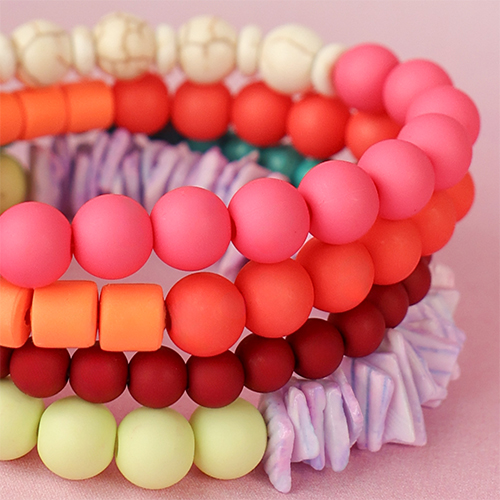 Einzigartigen Schmuck mit neuen Acrylperlen kreieren