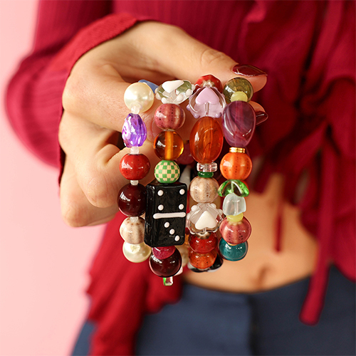 Schmuck mit Glas- und Keramikperlen designen