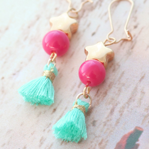 Mit unsere Mini Quasten Ibiza Style machen Sie den sch&ouml;nsten Schmuck mit einem sonnigen Look.