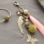 Schmuck aus TQ Metall mit einem klassischen Look