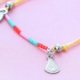 Armb&auml;nder in grellen Farben mit sch&ouml;nen Sommer Anh&auml;ngern aus RVS