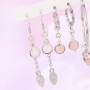 Verschiedener Schmuck mit Kristallglas Anh&auml;ngern