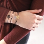 Armb&auml;nder und einen Schl&uuml;sselanh&auml;nger mit herrlichen Bohemian Anh&auml;ngern