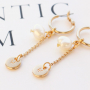 Lesen Sie hier, wie Sie trendy Schmuck machen mit Initialen Anh&auml;ngern