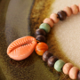 Armb&auml;nder mit einem Strandthema aus Holzperlen 
