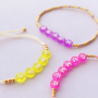 Beginnen Sie mit Macram&eacute; Band, Acryl Buchstaben Perlen und Schmuckkarten: