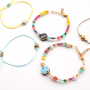 Mit Sternzeichen Perlen und Makram&eacute; Band k&ouml;nnen Sie diesen sch&ouml;nen Schmuck herstellen: