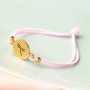 Ben&ouml;tigen Sie Inspiration? So machen Sie ganz einfach trendige Armb&auml;nder aus farbigem Elastik: