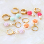 DIY: Schmuck mit Rosenperlen herstellen 