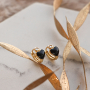 Kombinieren Sie diese bunten Ringe und Ohrringe mit handgefertigtem Schmuck