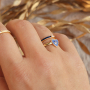 Kombinieren Sie diese bunten Ringe und Ohrringe mit handgefertigtem Schmuck