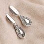 Inspiration f&uuml;r Ohrringe mit Metallperlen und Anh&auml;ngern