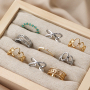 Interessante Ringe aus Edelstahl, leicht ausdrucksstark zu kombinieren.