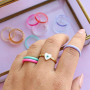 Kombinieren Sie mehrere Ringe f&uuml;r einen eleganten Look