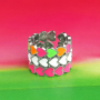 So tr&auml;gt man diese Ringe aus Edelstahl in fr&ouml;hlichen Farben