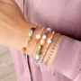 So fertigen Sie eine Armbandkollektion mit Natursteinen