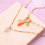 Schmuckinspirationen mit farbenfrohem Resin Mano Fico als Gl&uuml;ckssymbol