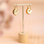 Naturstein-Donuts im Schmuckdesign
