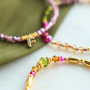 Armb&auml;nder designen und pr&auml;sentieren: Ideen mit facettierten Perlen
