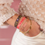 Armb&auml;nder aus Valentinsb&auml;ndchen mit Text herstellen