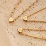 Ketten und Armb&auml;nder mit gravierten Edelstahl-Herzperlen designen
