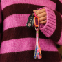 Schmuckb&auml;nder machen Armb&auml;nder, Schl&uuml;sselanh&auml;nger und Geschenke einzigartig