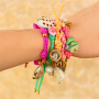 Inspiration mit Perlmuttperlen und elastischem Schmuckband 