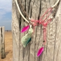 Trendy Beach Haarband mit Federn und Anh&auml;ngern