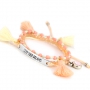 Hippe Slogan Armb&auml;nder und Rocailles in Kombination mit anderen hippen Armb&auml;ndern!