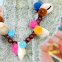 Mega trendy ist unser sch&ouml;ner Schmuck mit dem Hype Pompom Anh&auml;nger! 