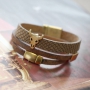 Mach diese hippen Armb&auml;nder mit Leder DQ und Schmuck Zubeh&ouml;r aus Metall DQ wie diese mega trendy Schieber