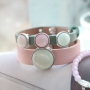 Ein faszinierendes Schmuck Set aus trendy Cabochon von Polaris Elements in hellen T&ouml;nen f&uuml;r eine zarten Look
