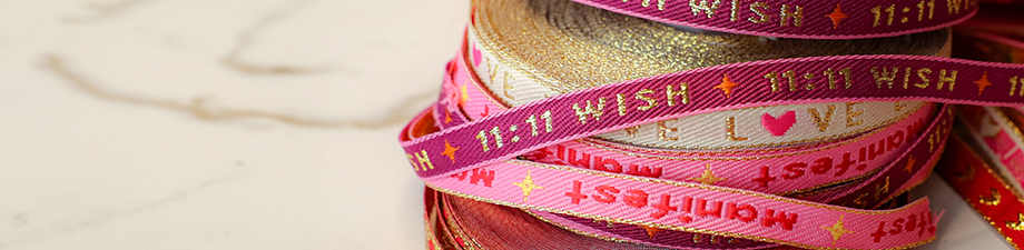 Schmuckband mit Text Schmuckband mit Text