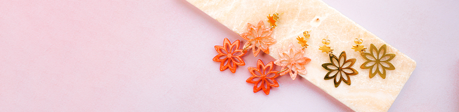 Neue einzigartige Serie mit Resin- und Edelstahlanhängern Neue einzigartige Serie mit Resin- und Edelstahlanhängern